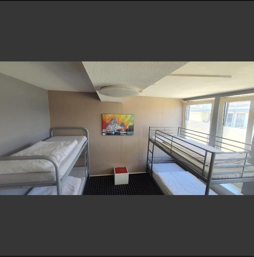Isas Hostel Berlin Exterior photo