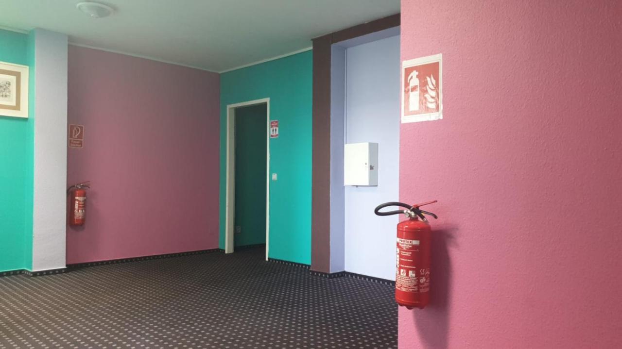 Isas Hostel Berlin Exterior photo